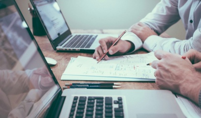 Financial advisers outsourcing paraplanning support on laptop